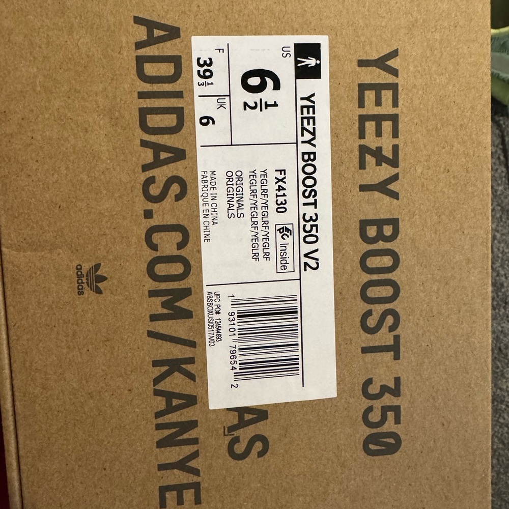 Yeezy Boost 350 V2 Yeezreel Reflective - Picture 5 of 7